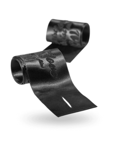 Les petits bonbons silky sensual handcuffs. - MySexyShop.eu